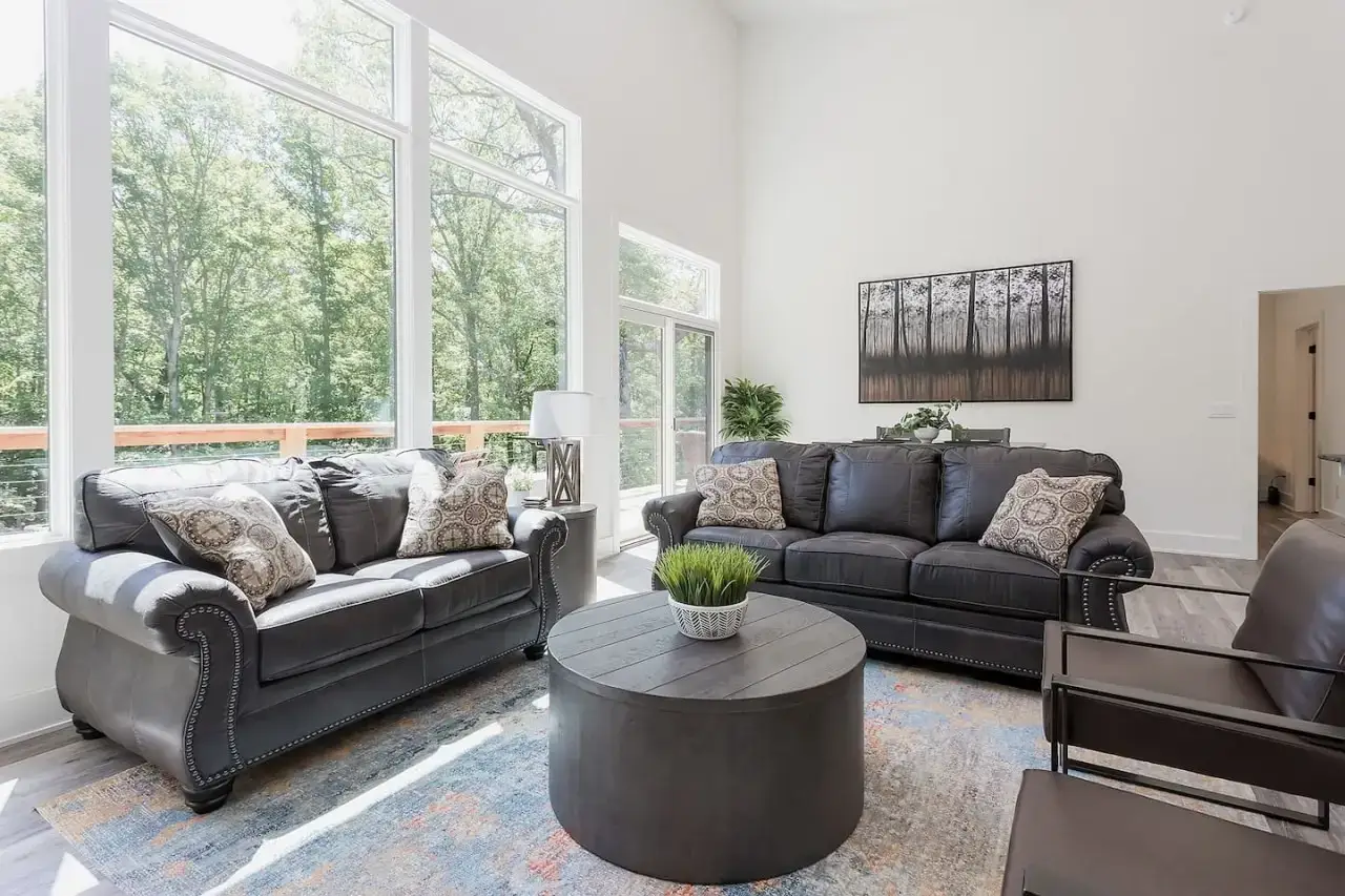 imgi_48_Flo-Ride-Chalet_-Hot-tub_Woodland-views_Back-40